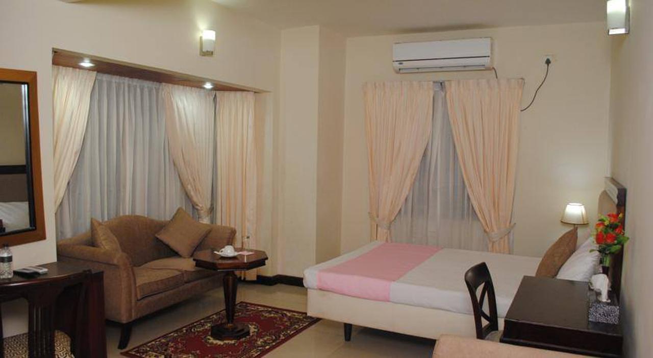 Hotel Tea Tree & Resort Dacca Exterior foto